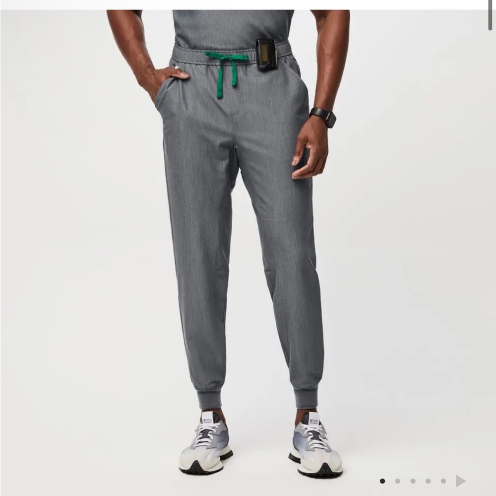 Figs Gray and Green Jogger Sweatpants with Tapered Fit